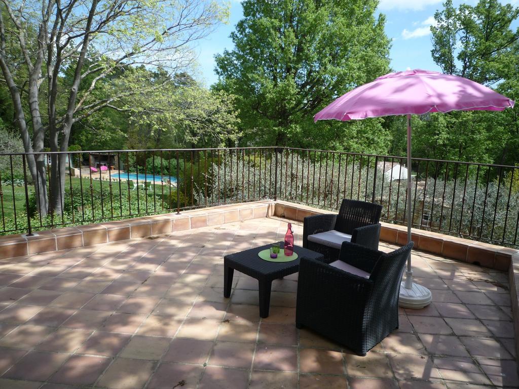 La Rose Des Vents Bed & Breakfast มงโตรูซ์ ภายนอก รูปภาพ